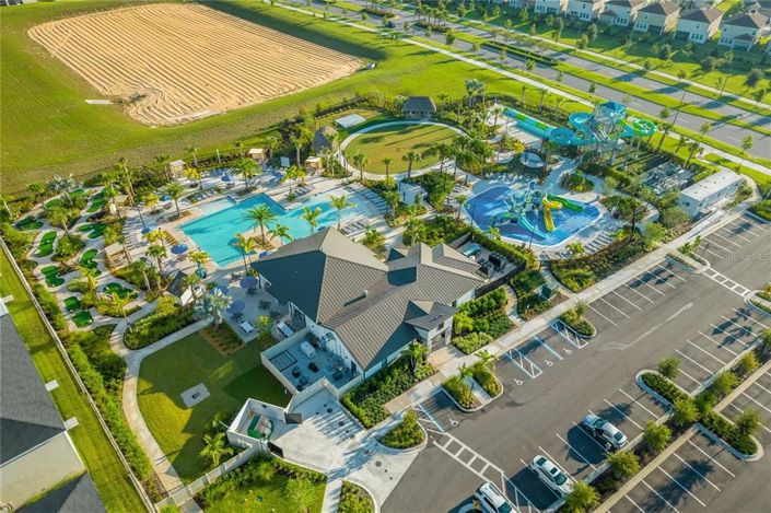 Image No.48-5 Bed Townhouse for sale