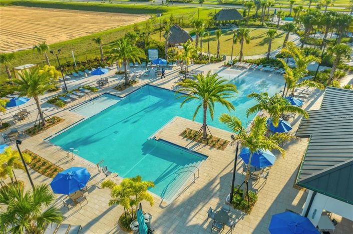 Image No.49-5 Bed Townhouse for sale