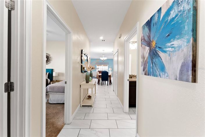 Image No.6-5 Bed Townhouse for sale