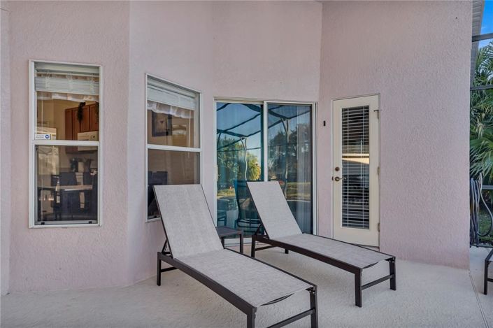 Image No.20-4 Bed House for sale