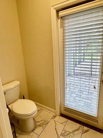 Image No.20-8 Bed Property for sale