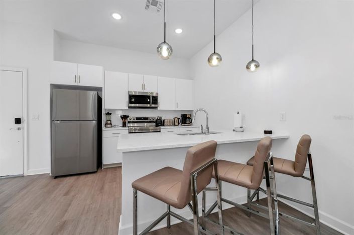 Image No.11-5 Bed Townhouse for sale