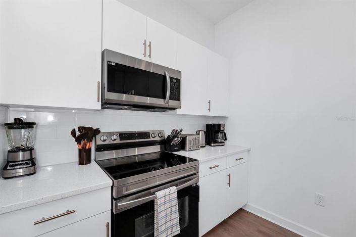 Image No.15-5 Bed Townhouse for sale