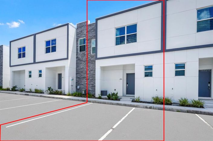 Image No.2-5 Bed Townhouse for sale