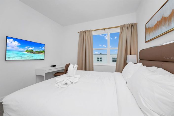 Image No.24-5 Bed Townhouse for sale