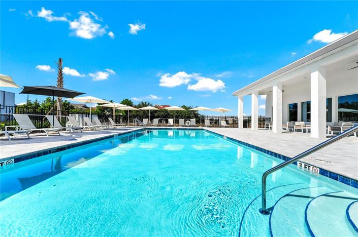 Image No.43-5 Bed Townhouse for sale