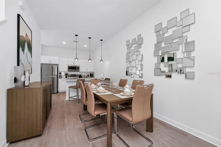 Image No.8-5 Bed Townhouse for sale