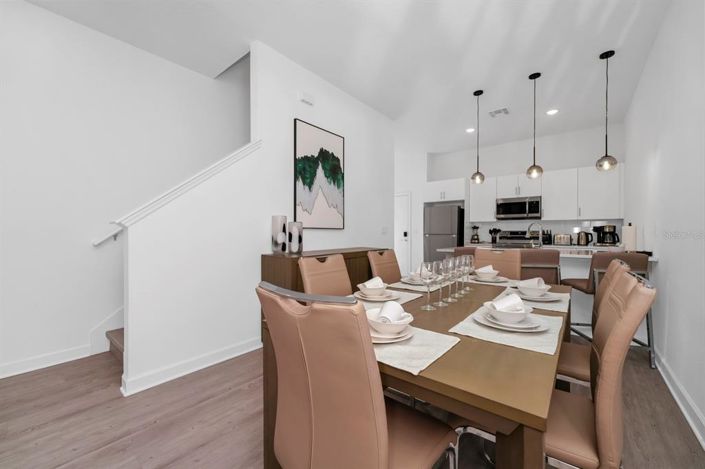 Image No.9-5 Bed Townhouse for sale