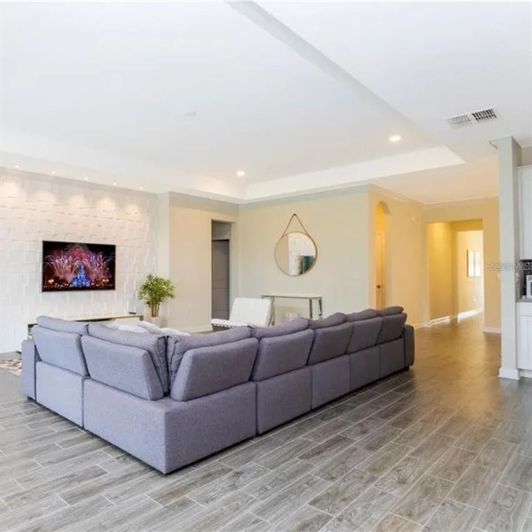 Image No.15-4 Bed House for sale