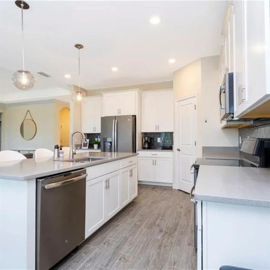 Image No.18-4 Bed House for sale