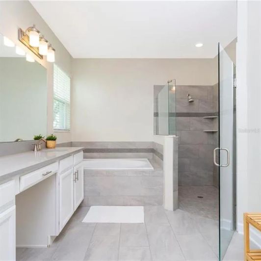 Image No.26-4 Bed House for sale