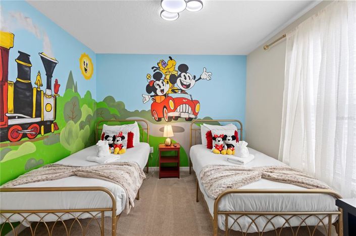 Image No.24-5 Bed Townhouse for sale