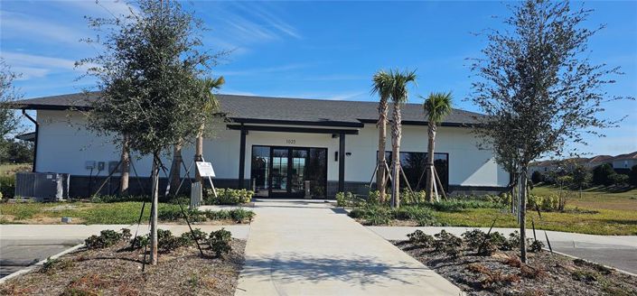 Image No.27-2 Bed Property for sale