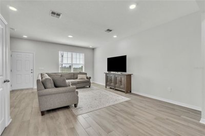 fs512726203