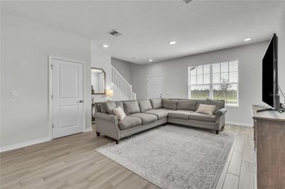 fs512726204