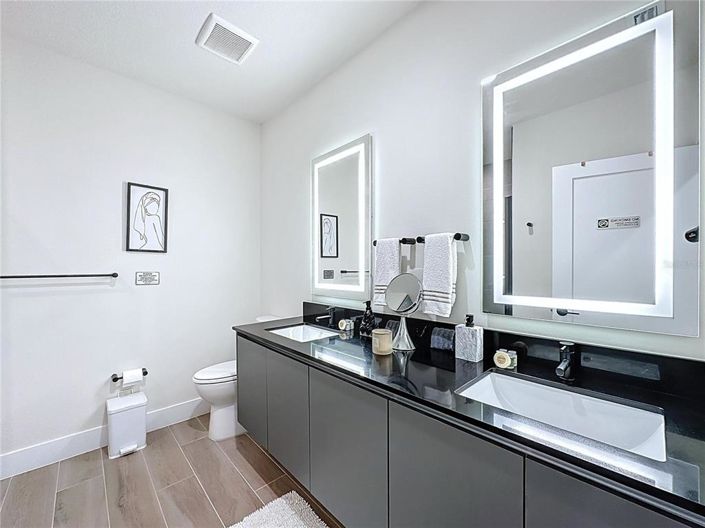 Image No.21-3 Bed Townhouse for sale