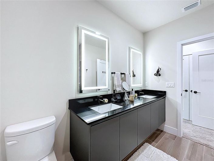 Image No.23-3 Bed Townhouse for sale