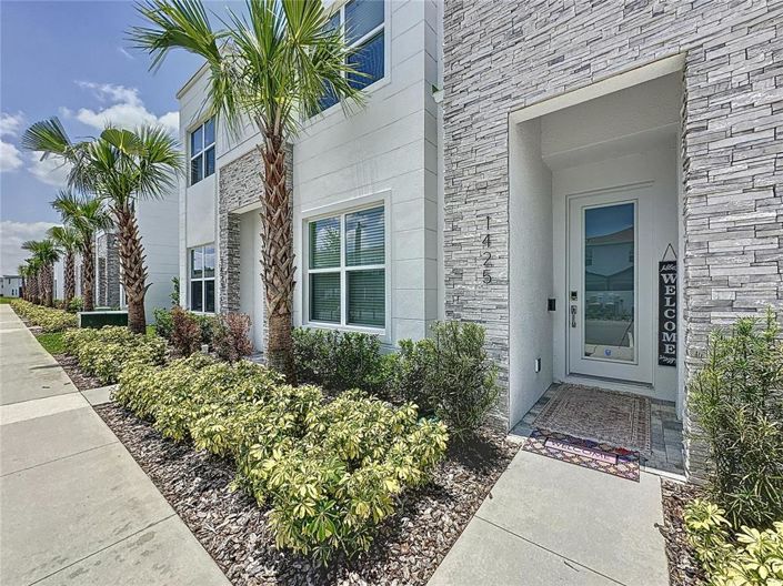 Image No.55-3 Bed Townhouse for sale