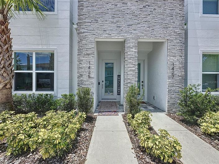 Image No.57-3 Bed Townhouse for sale