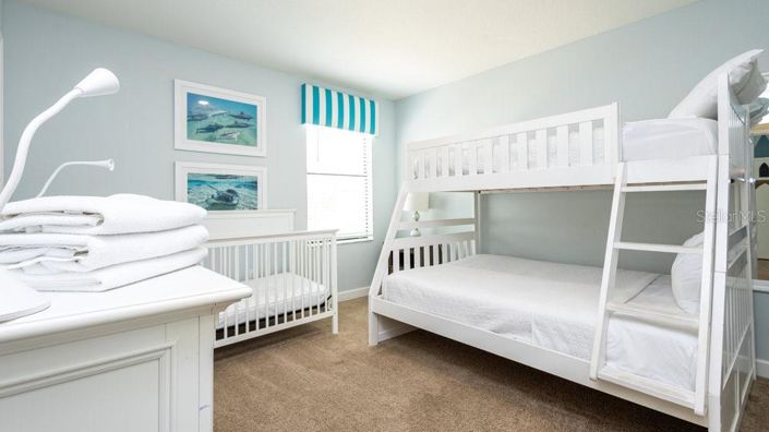 Image No.25-9 Bed Property for sale