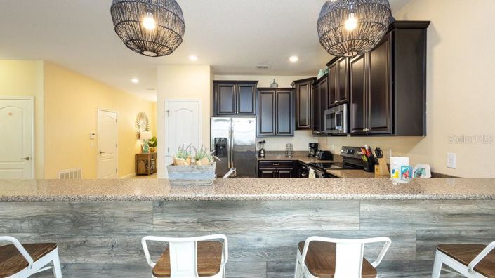 Image No.8-9 Bed Property for sale