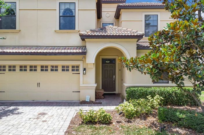 Image No.2-8 Bed House for sale