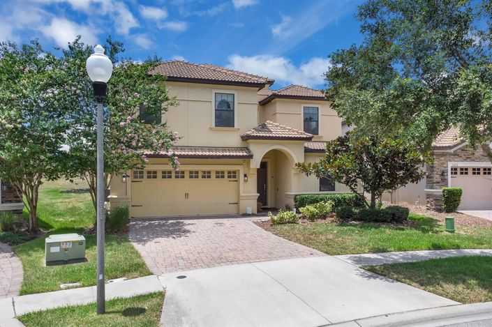 Image No.28-8 Bed House for sale