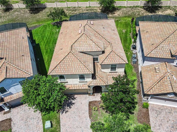 Image No.30-8 Bed House for sale