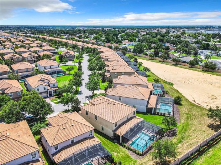 Image No.31-8 Bed House for sale