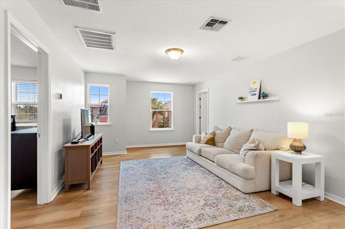 Image No.15-4 Bed House for sale