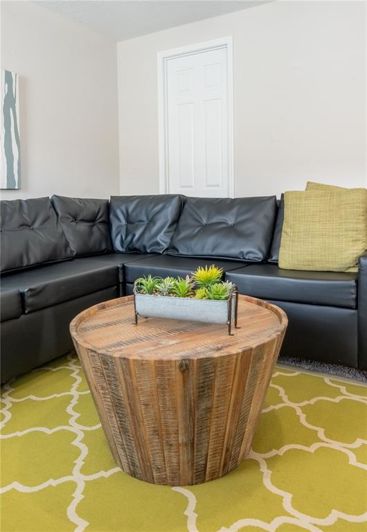 Image No.35-6 Bed House for sale