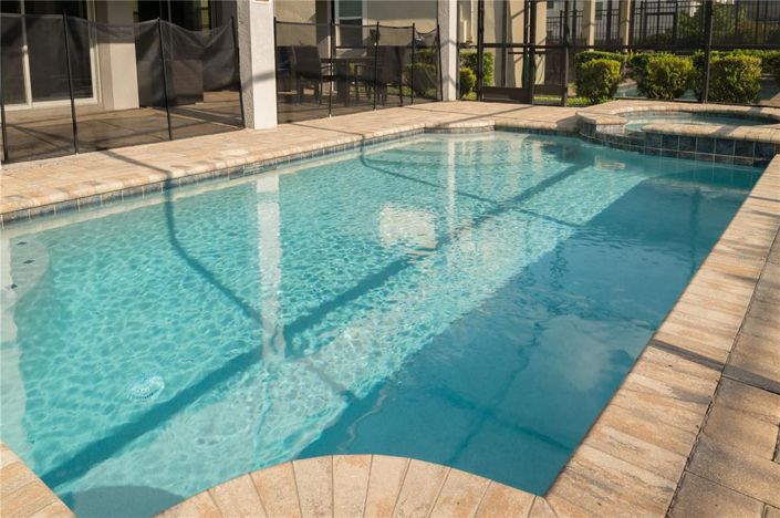 Image No.54-6 Bed House for sale