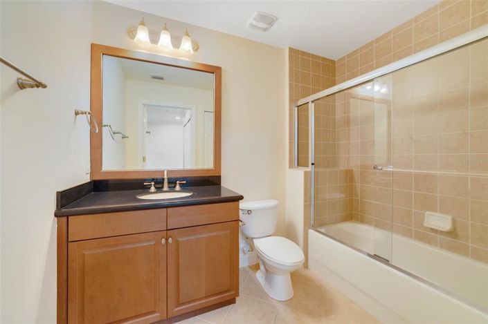 Image No.19-3 Bed Property for sale