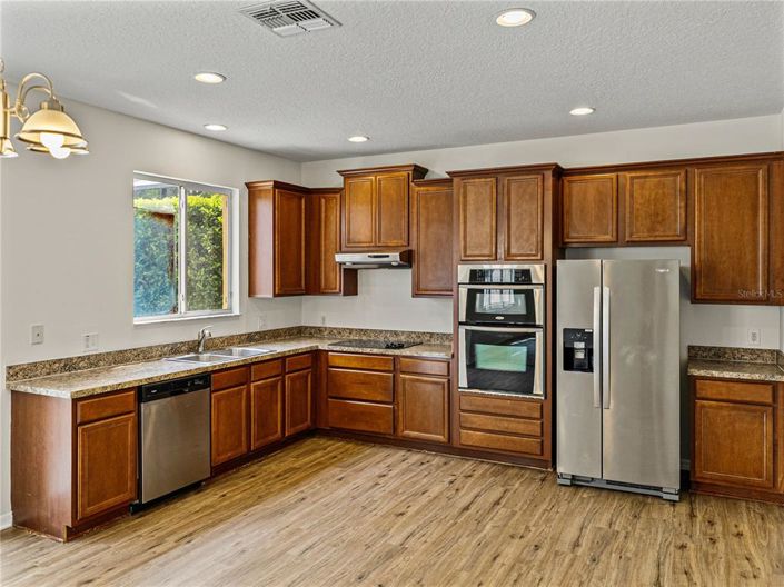 Image No.10-Propriété de 4 chambres à vendre à Davenport