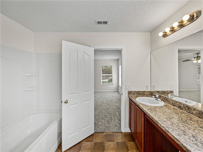 Image No.32-Propriété de 4 chambres à vendre à Davenport