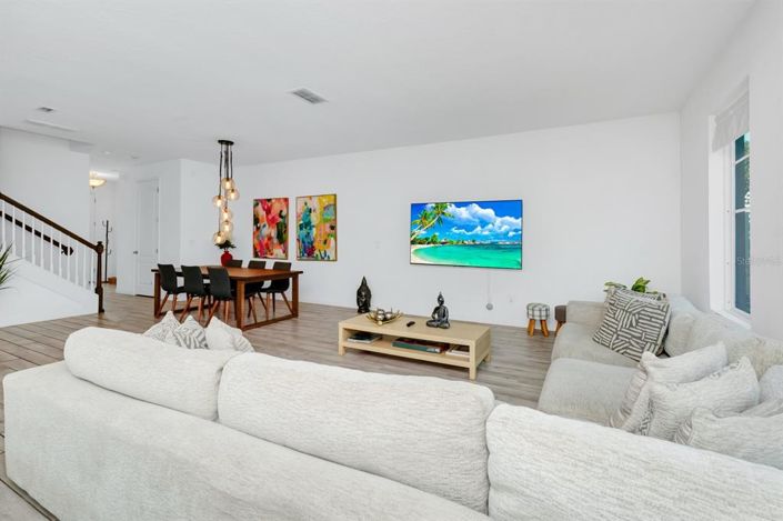 Image No.16-3 Bed Townhouse for sale