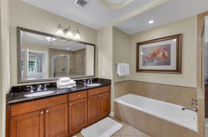 Image No.22-3 Bed Apartment for sale