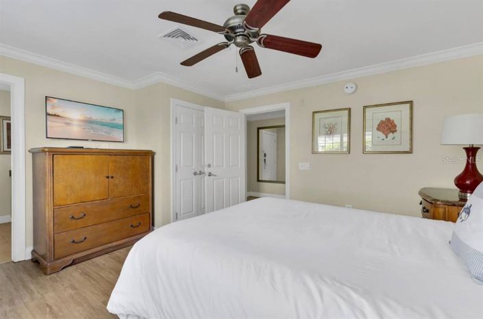 Image No.24-3 Bed Apartment for sale