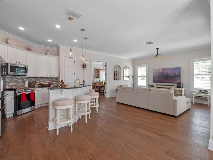 Image No.13-4 Bed House for sale