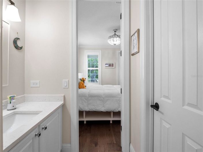 Image No.29-4 Bed House for sale