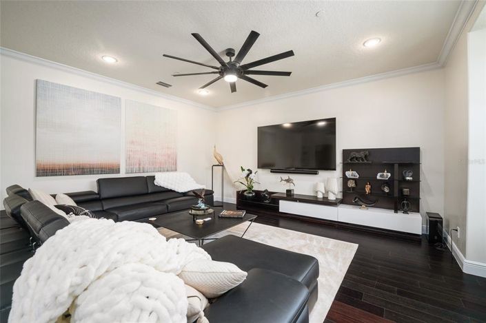 Image No.12-3 Bed Townhouse for sale