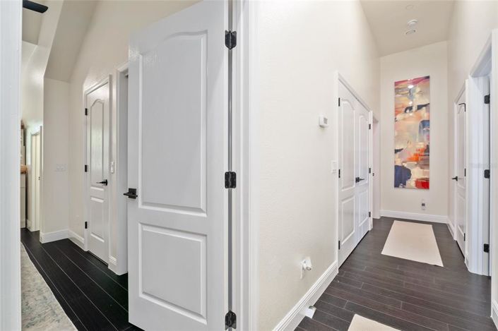 Image No.30-3 Bed Townhouse for sale