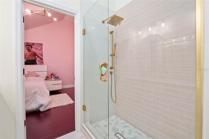 Image No.40-3 Bed Townhouse for sale