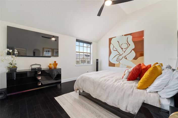 Image No.43-3 Bed Townhouse for sale