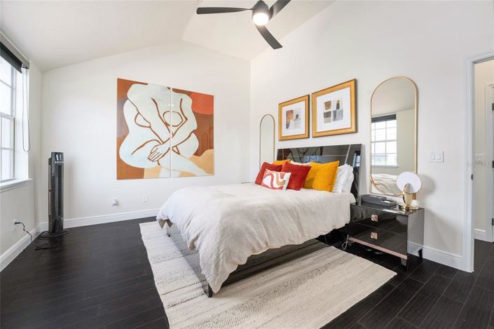 Image No.44-3 Bed Townhouse for sale