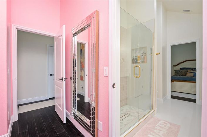 Image No.57-3 Bed Townhouse for sale