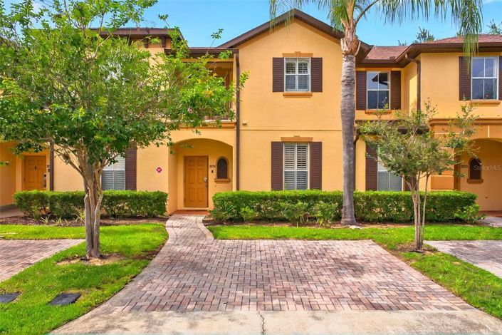 Image No.2-3 Bed Townhouse for sale