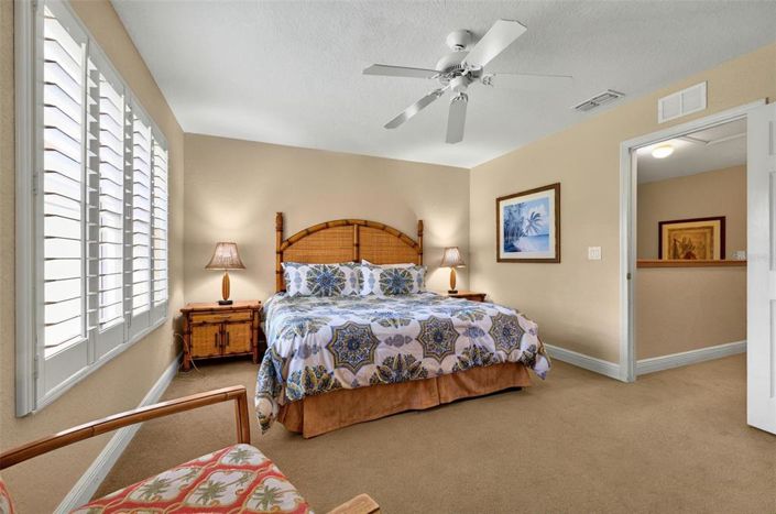 Image No.22-3 Bed Townhouse for sale