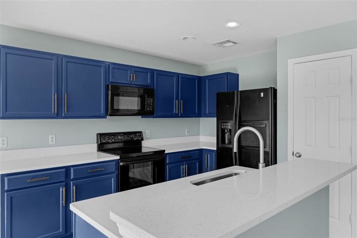 Image No.15-3 Bed House for sale