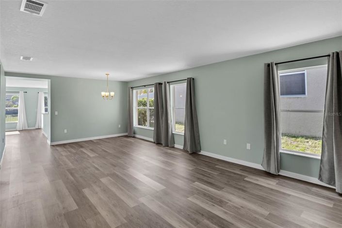 Image No.7-3 Bed House for sale